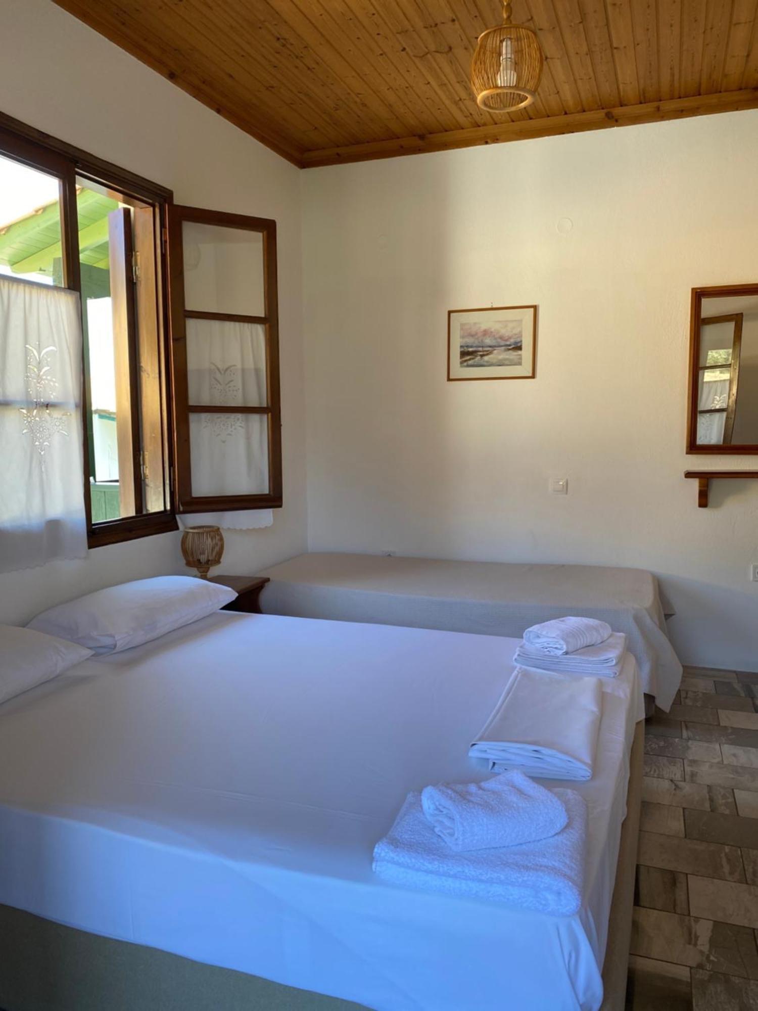 Pansion Vasso Hotel Ayios Nikitas Bagian luar foto