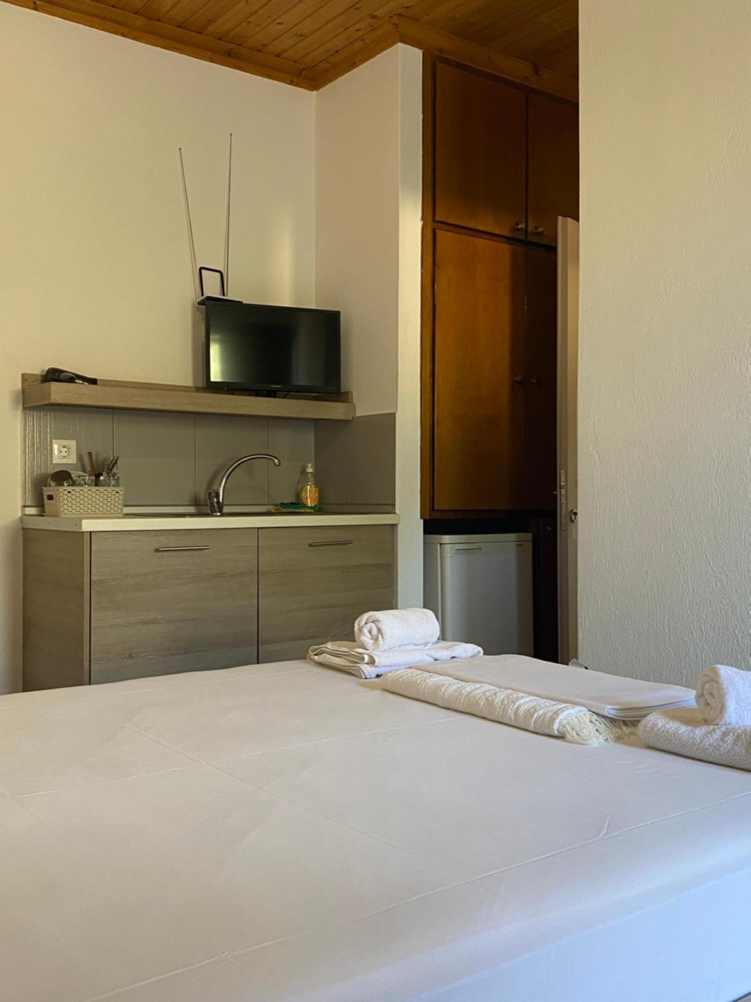 Pansion Vasso Hotel Ayios Nikitas Bagian luar foto