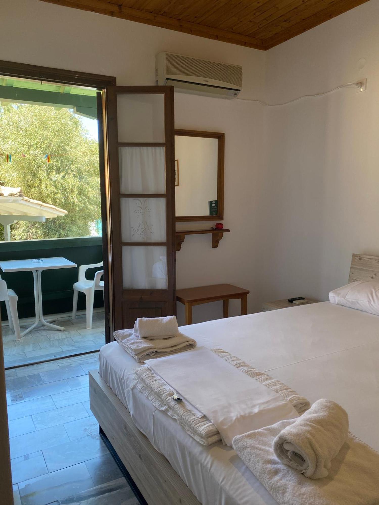 Pansion Vasso Hotel Ayios Nikitas Bagian luar foto